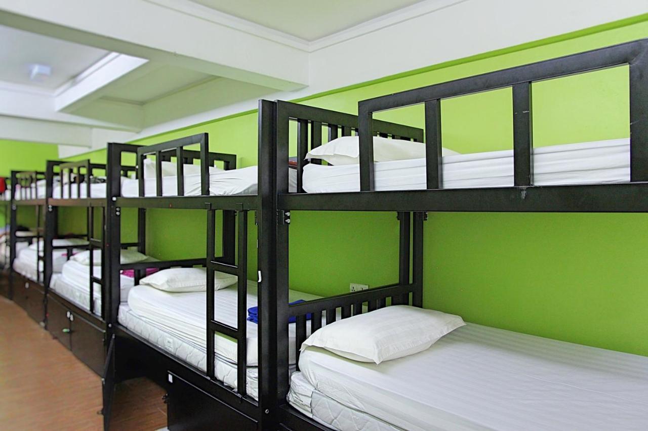 Travel Hub Guesthouse Kuala Lumpur Bagian luar foto