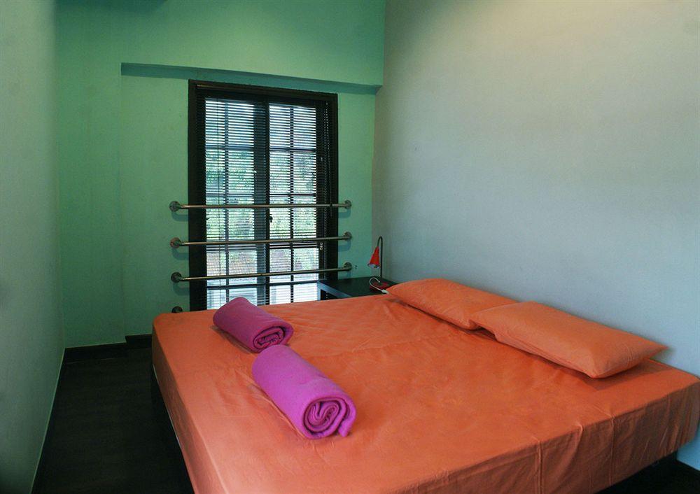 Travel Hub Guesthouse Kuala Lumpur Bagian luar foto