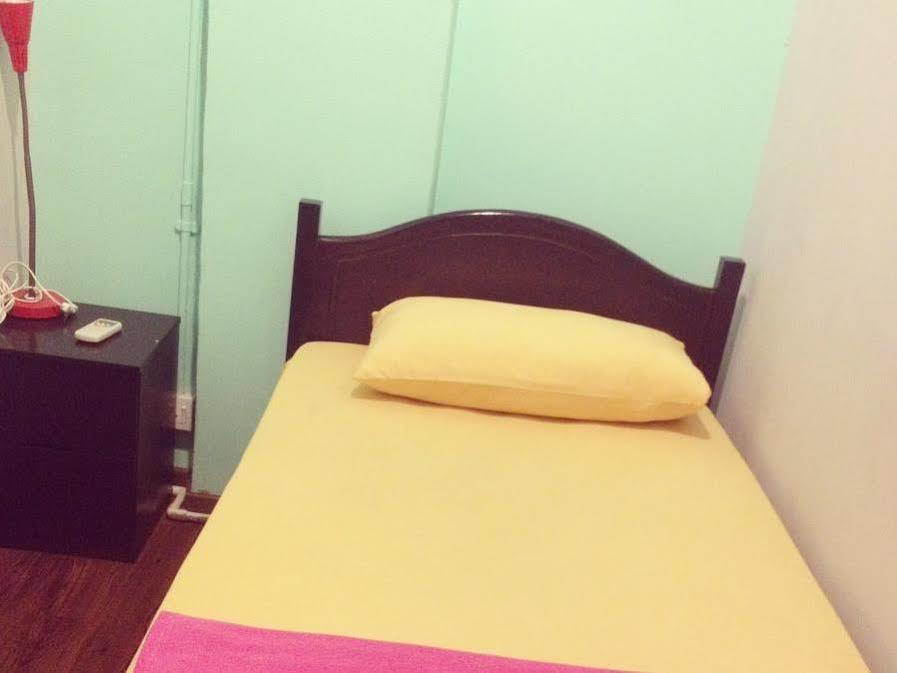 Travel Hub Guesthouse Kuala Lumpur Bagian luar foto