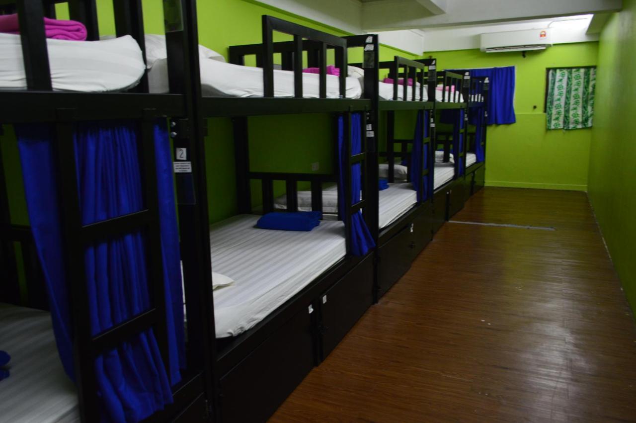 Travel Hub Guesthouse Kuala Lumpur Bagian luar foto